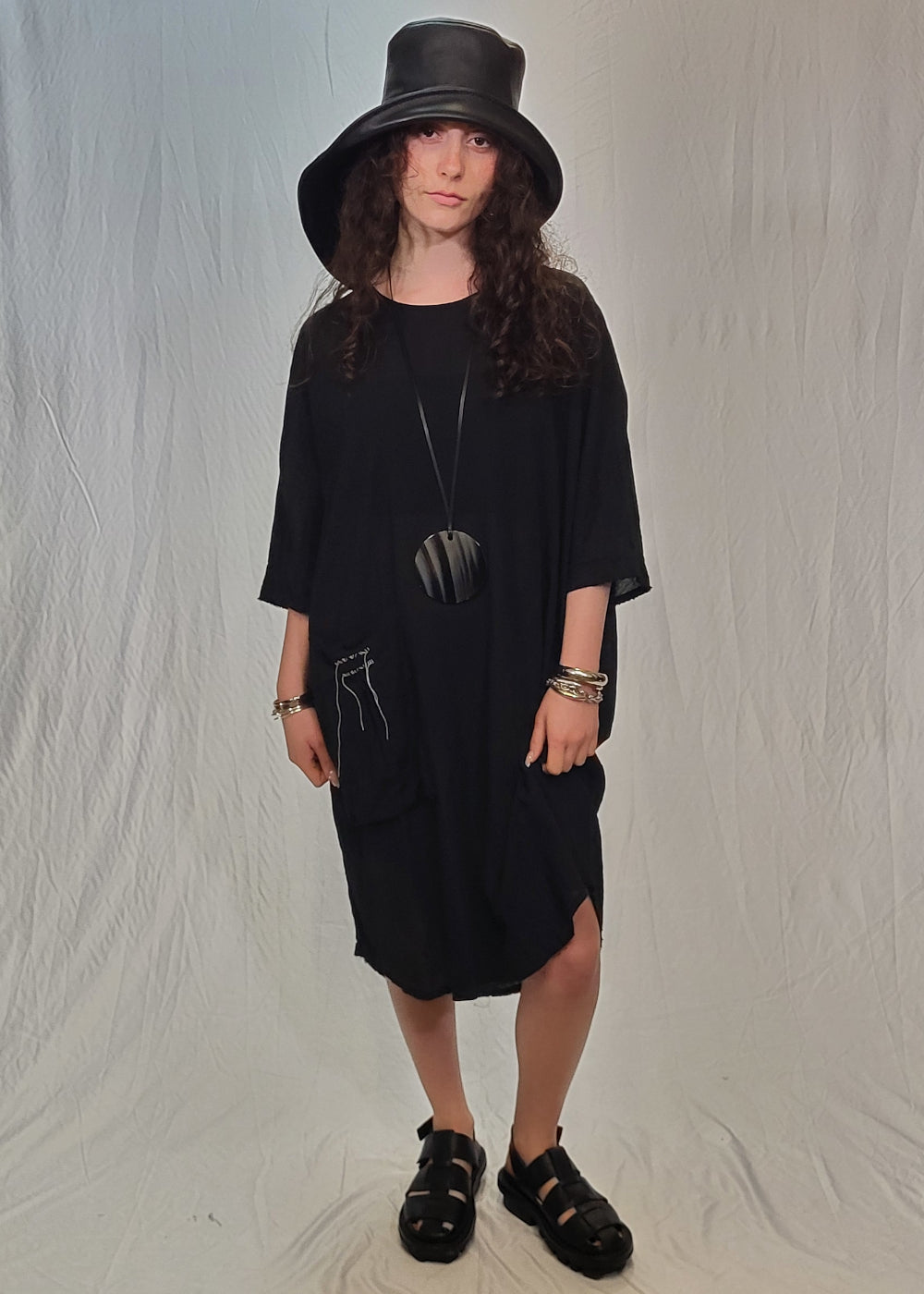 Robe - STUDIO B3