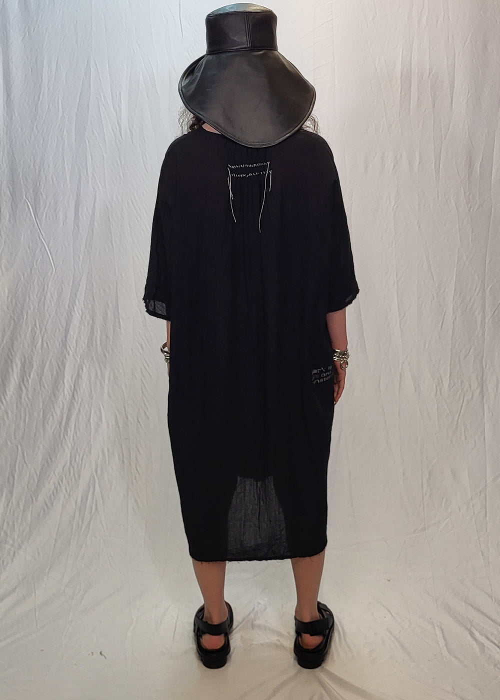 Robe - STUDIO B3