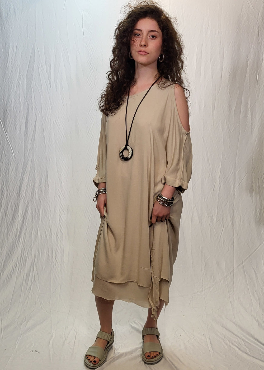 Robe - STUDIO B3