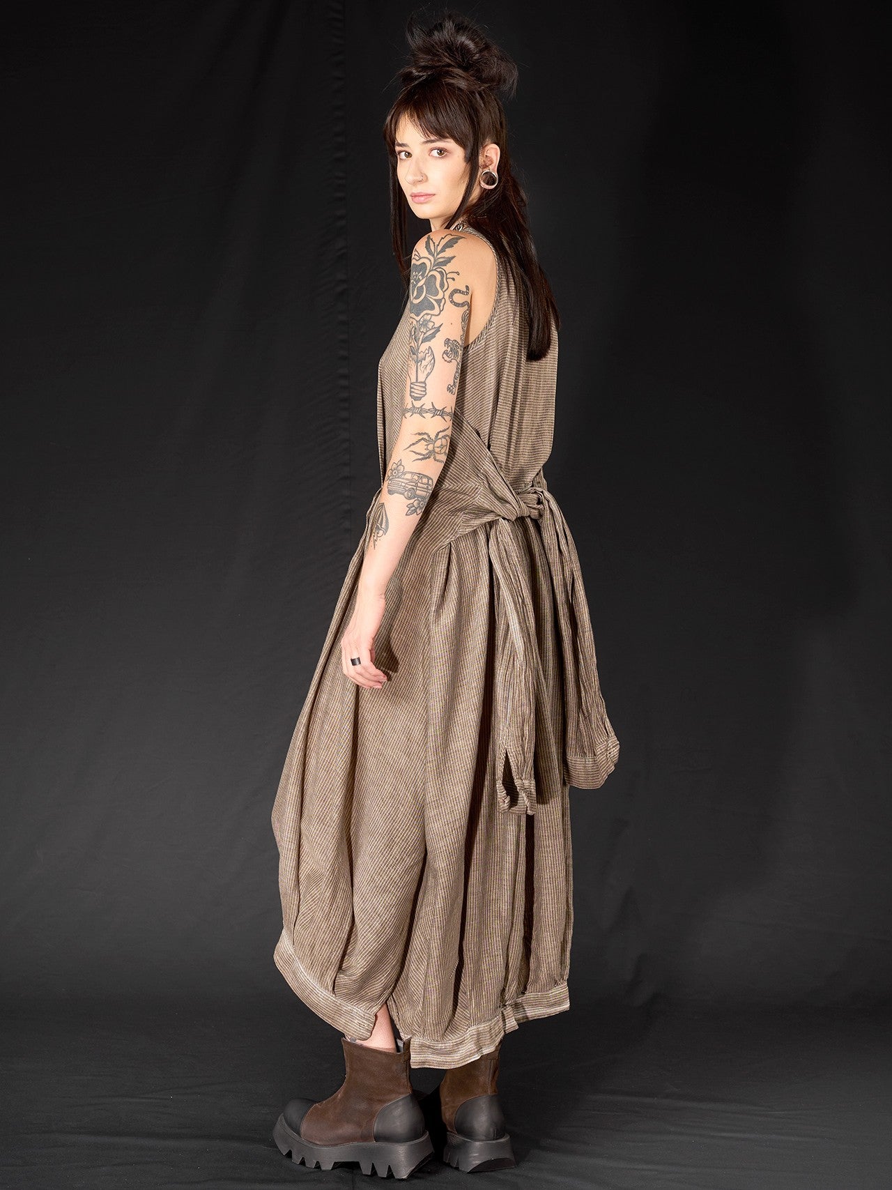 Robe - STUDIO B3