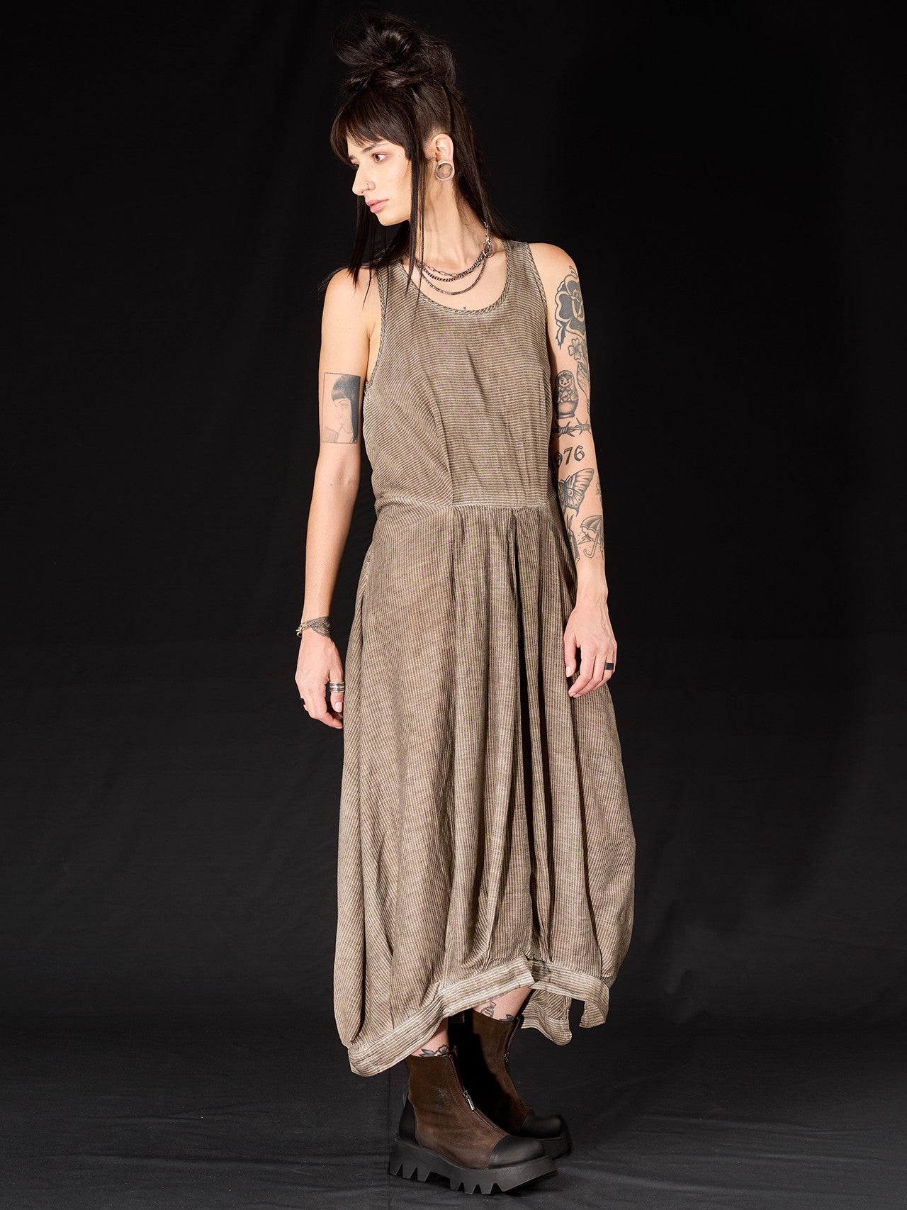 Robe - STUDIO B3