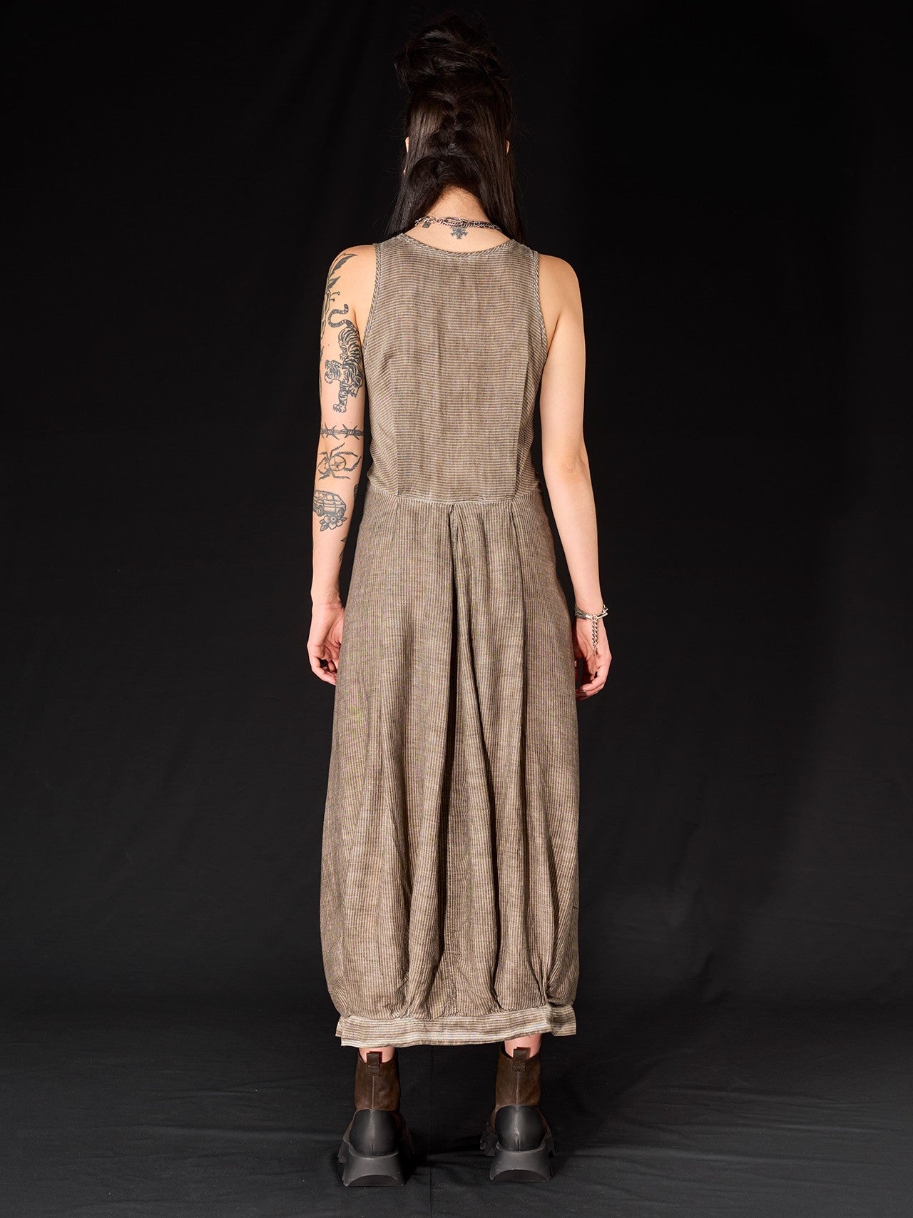 Robe - STUDIO B3