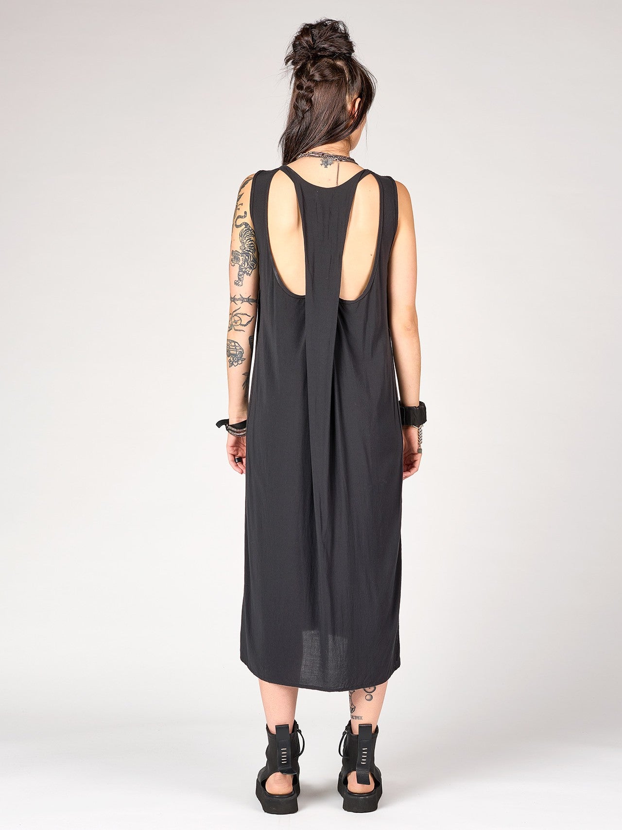 Robe - STUDIO B3