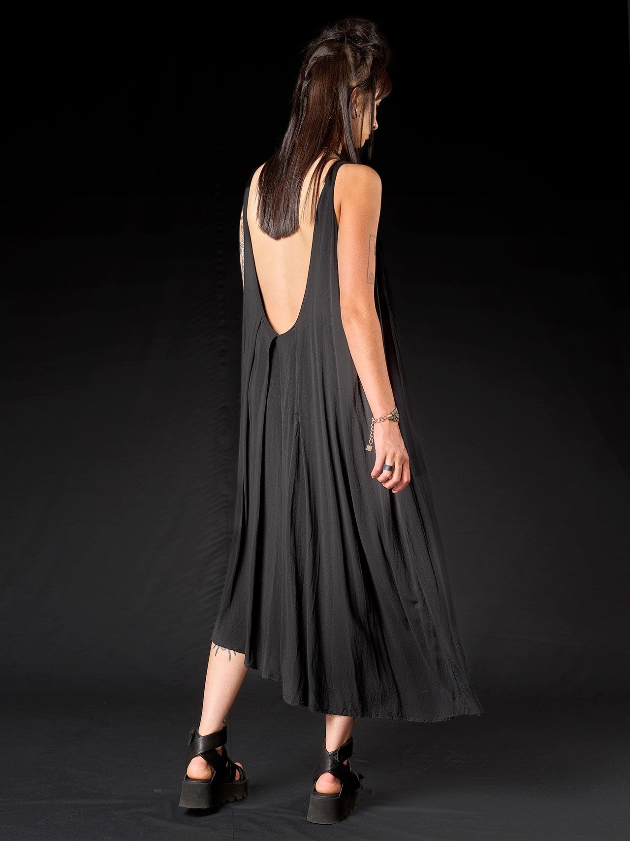 Robe - STUDIO B3